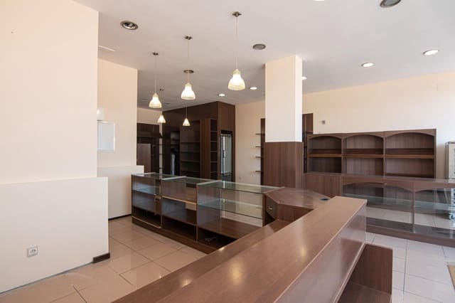 Kommersiell att hyra i Culleredo - 750 € (Ref: 9732374)