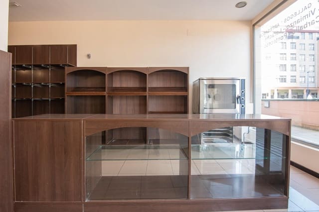 Kommersiell att hyra i Culleredo - 750 € (Ref: 9732374)