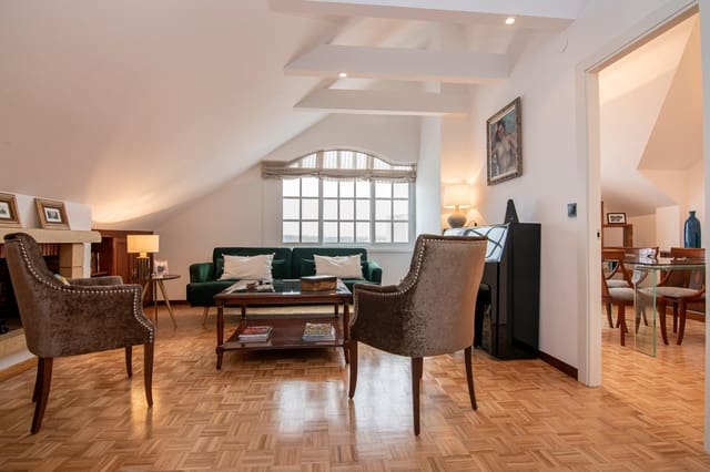 4 sovrum Takvåning till salu i A Coruña stad med garage - 415 000 € (Ref: 9797249)