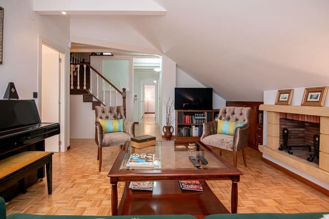 4 sovrum Takvåning till salu i A Coruña stad med garage - 415 000 € (Ref: 9797249)