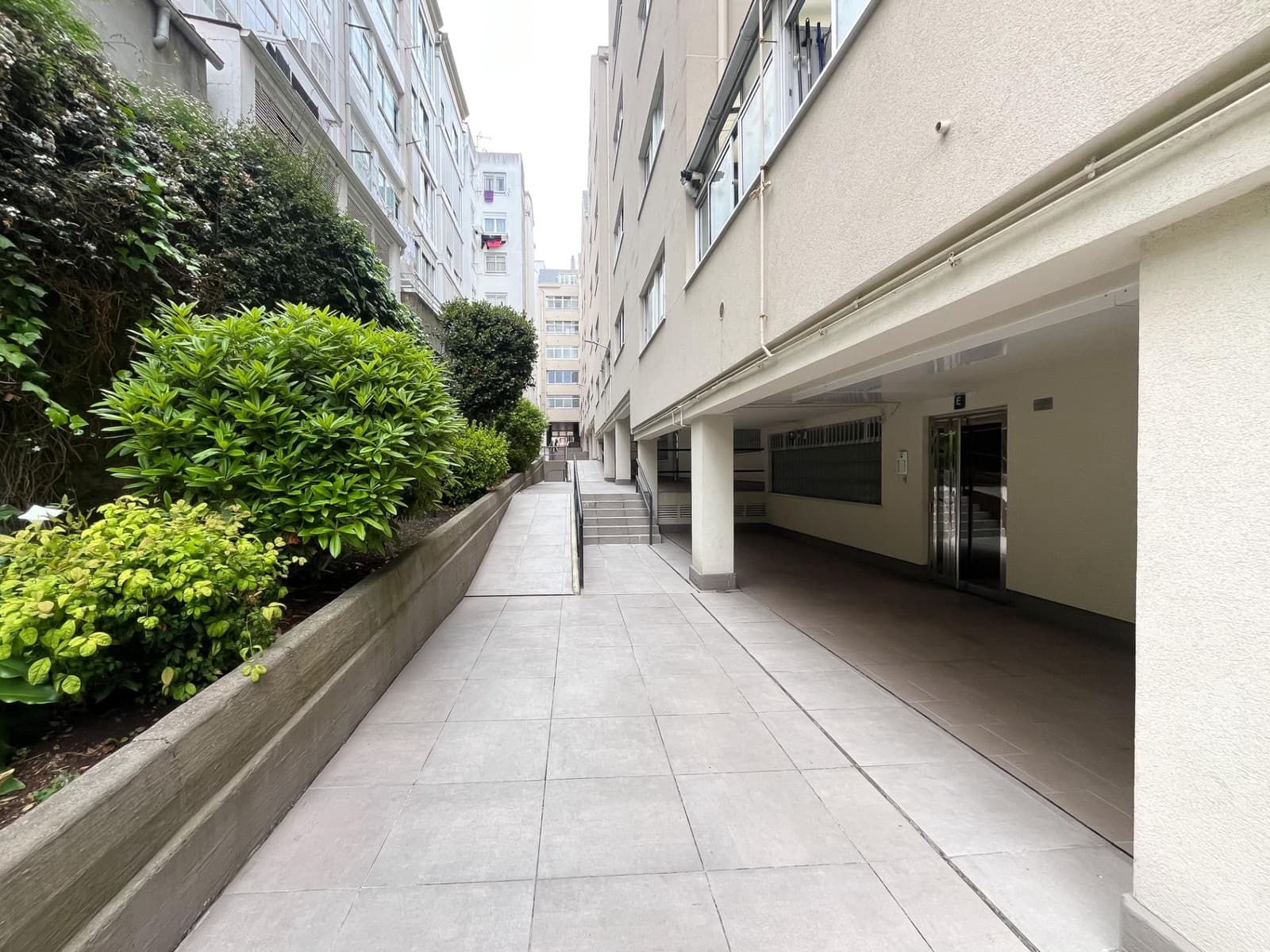 4 sovrum Takvåning till salu i A Coruna stad med garage - 415 000 € (Ref: 9797249)