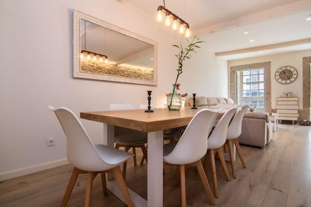 3 slaapkamer Flat te koop in A Coruña stad - € 530.000 (Ref: 9818026)