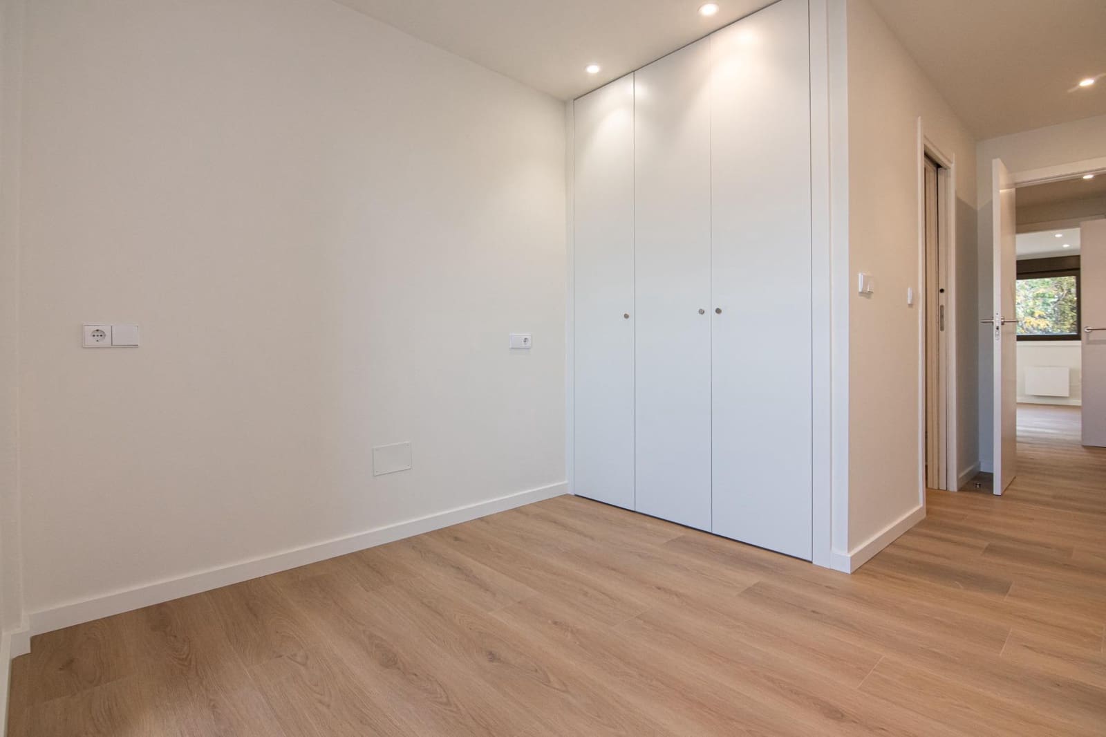 Piso de 2 habitaciones en Santiago de Compostela en venta con garaje - 300.000 € (Ref: 9820338)