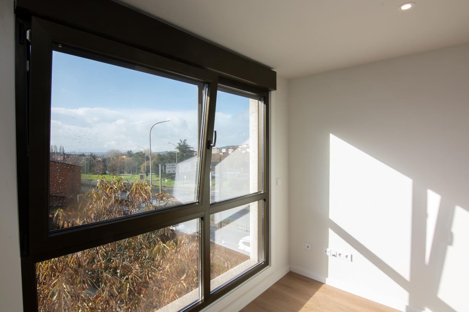 1 bedroom Flat for sale in Santiago de Compostela with garage - € 177,275 (Ref: 9820339)