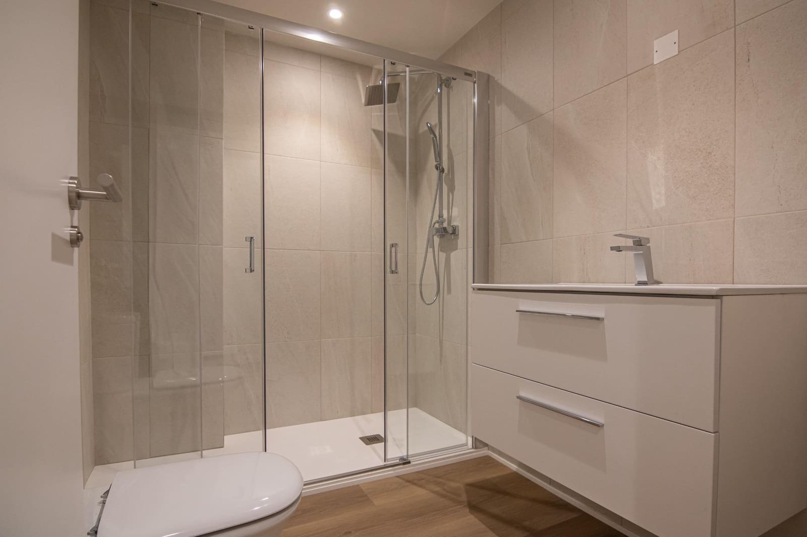 1 bedroom Flat for sale in Santiago de Compostela with garage - € 177,275 (Ref: 9820339)