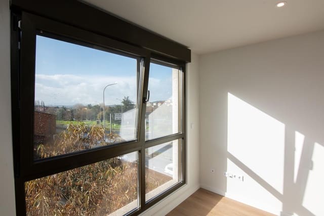 1 bedroom Flat for sale in Santiago de Compostela with garage - € 177,275 (Ref: 9820339)