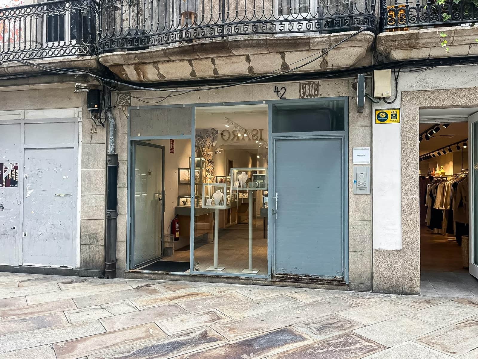 Commercial for rent in A Coruna city - € 2,900 (Ref: 9829345)