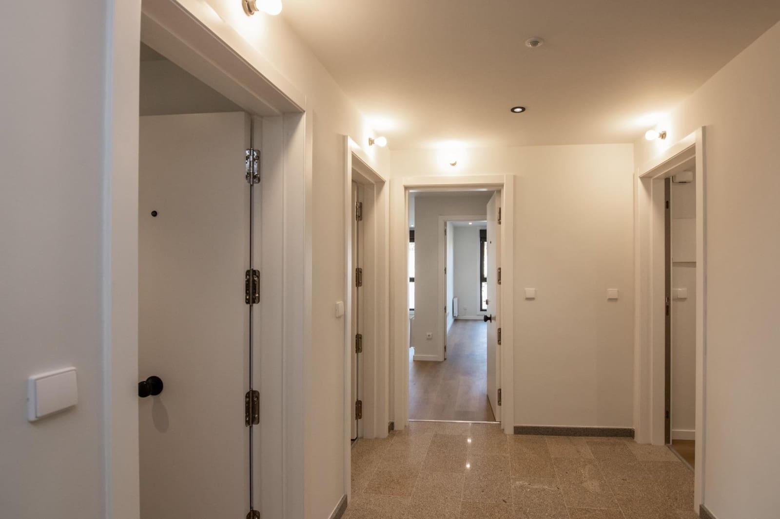1 bedroom Flat for sale in Santiago de Compostela with garage - € 172,730 (Ref: 9843674)