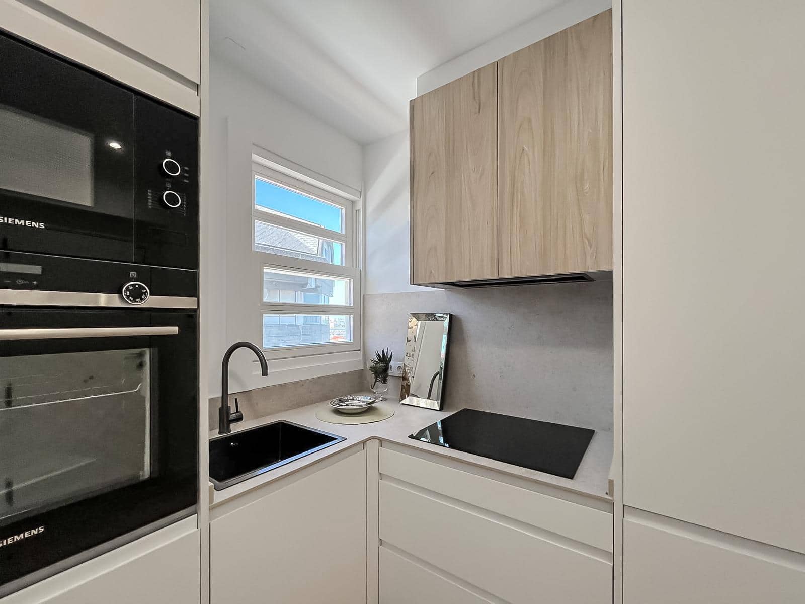 2 makuuhuone Kattohuoneisto myytävänä paikassa A Coruna kaupunki - 295 000 € (Ref: 9862010)
