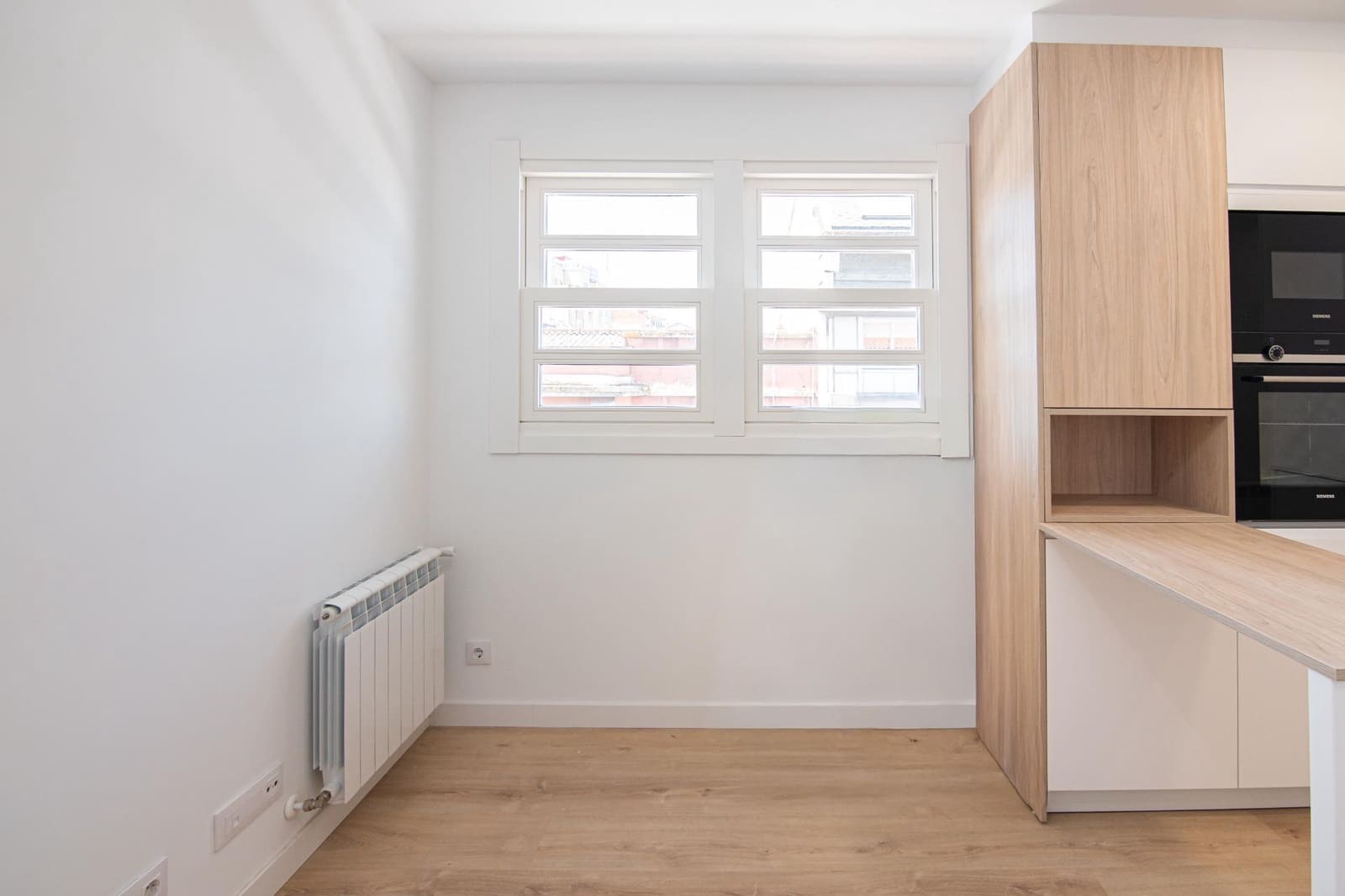 2 makuuhuone Kattohuoneisto myytävänä paikassa A Coruna kaupunki - 295 000 € (Ref: 9862010)