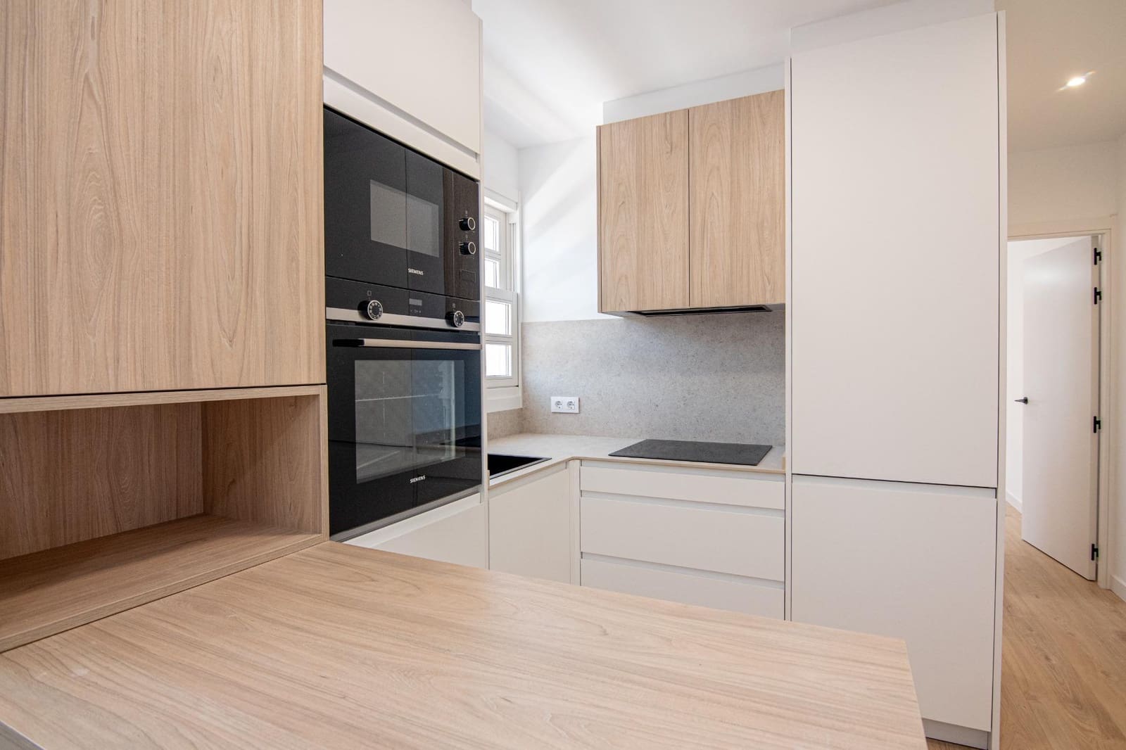 2 makuuhuone Kattohuoneisto myytävänä paikassa A Coruna kaupunki - 295 000 € (Ref: 9862010)