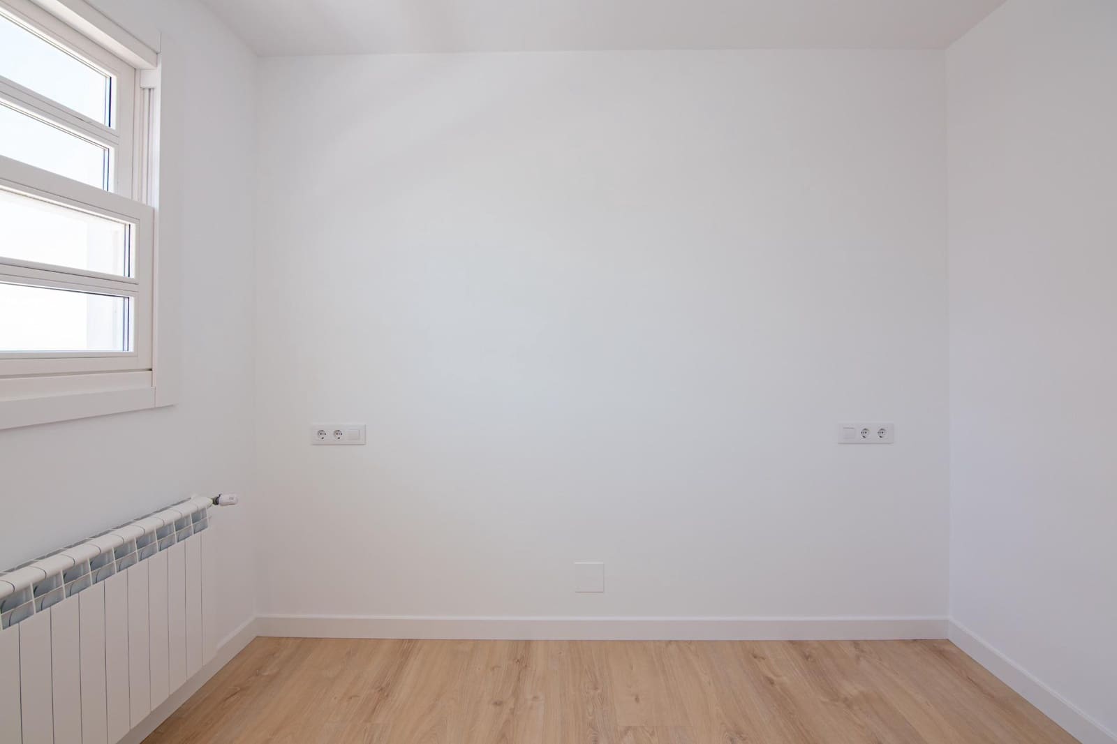 2 makuuhuone Kattohuoneisto myytävänä paikassa A Coruna kaupunki - 295 000 € (Ref: 9862010)