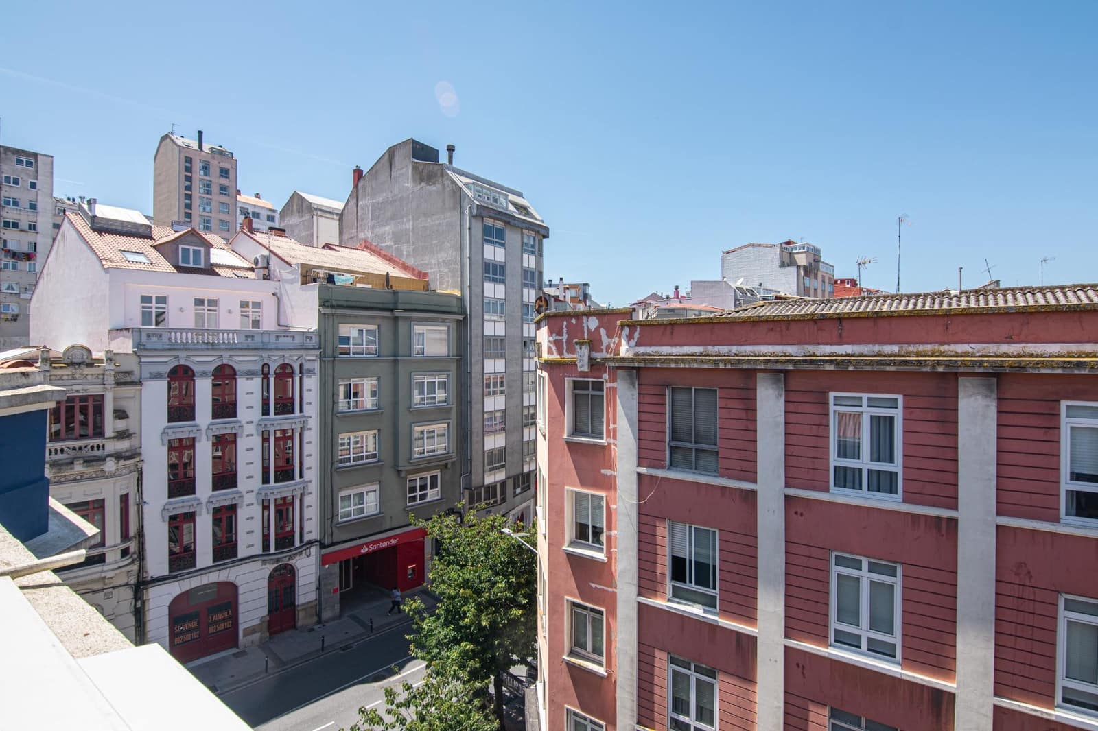 2 makuuhuone Kattohuoneisto myytävänä paikassa A Coruna kaupunki - 295 000 € (Ref: 9862010)