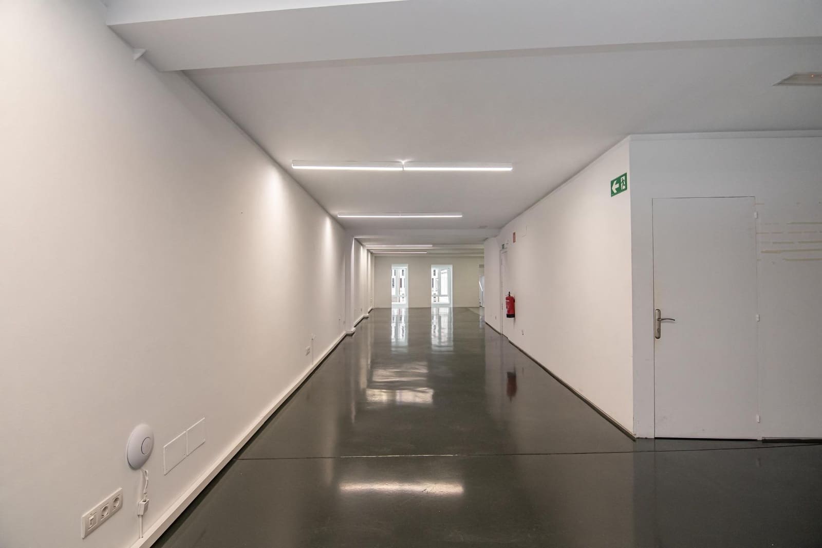 Office for rent in A Coruna city - € 1,250 (Ref: 9878996)