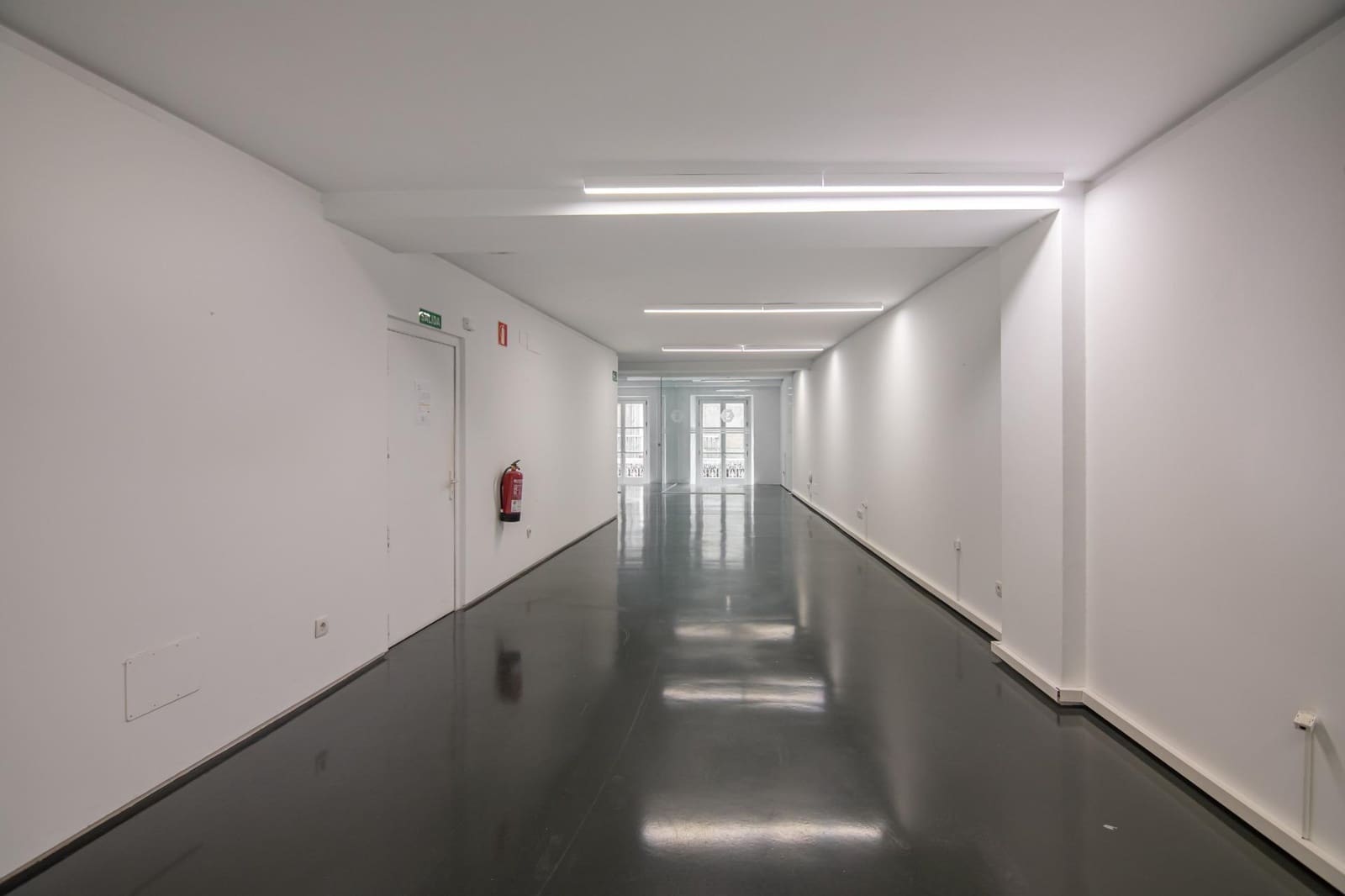 Office for rent in A Coruna city - € 1,250 (Ref: 9878996)