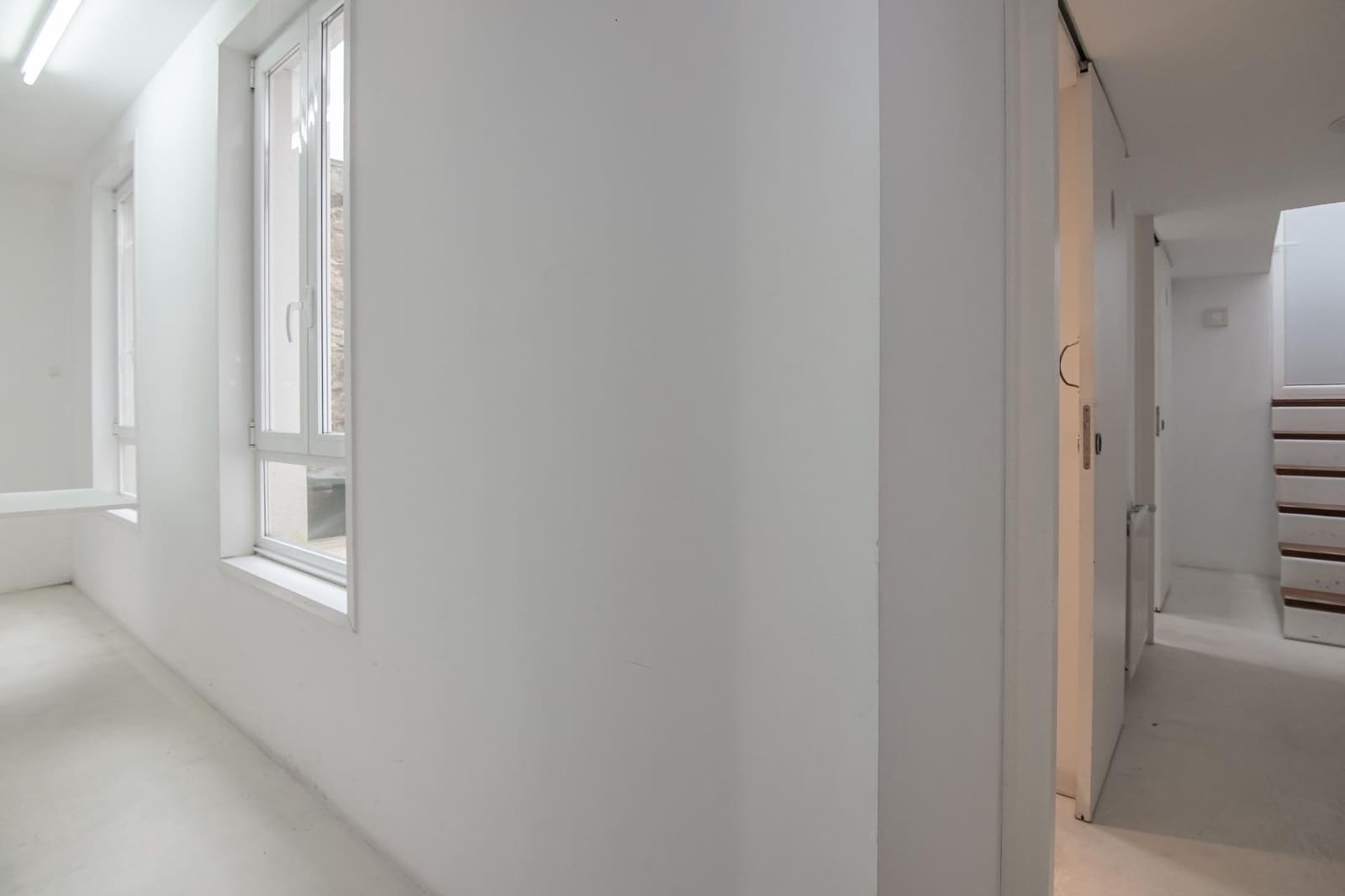 Office for rent in A Coruna city - € 1,250 (Ref: 9878996)