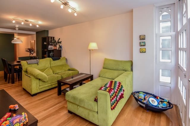 2 sovrum Lägenhet att hyra i A Coruña stad med garage - 3 400 € (Ref: 9884947)