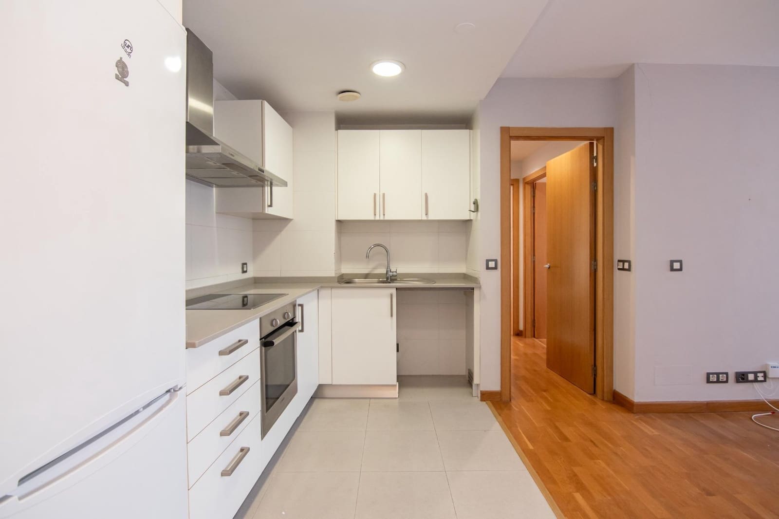 2 bedroom Penthouse for sale in A Coruna city with garage - € 430,000 (Ref: 9920566)