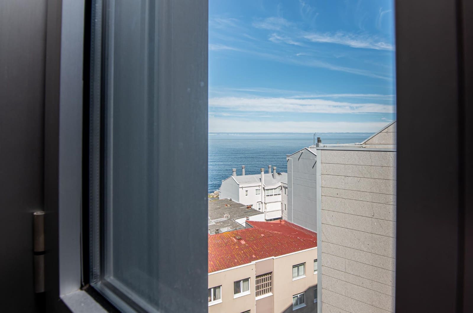 2 bedroom Penthouse for sale in A Coruna city with garage - € 430,000 (Ref: 9920566)