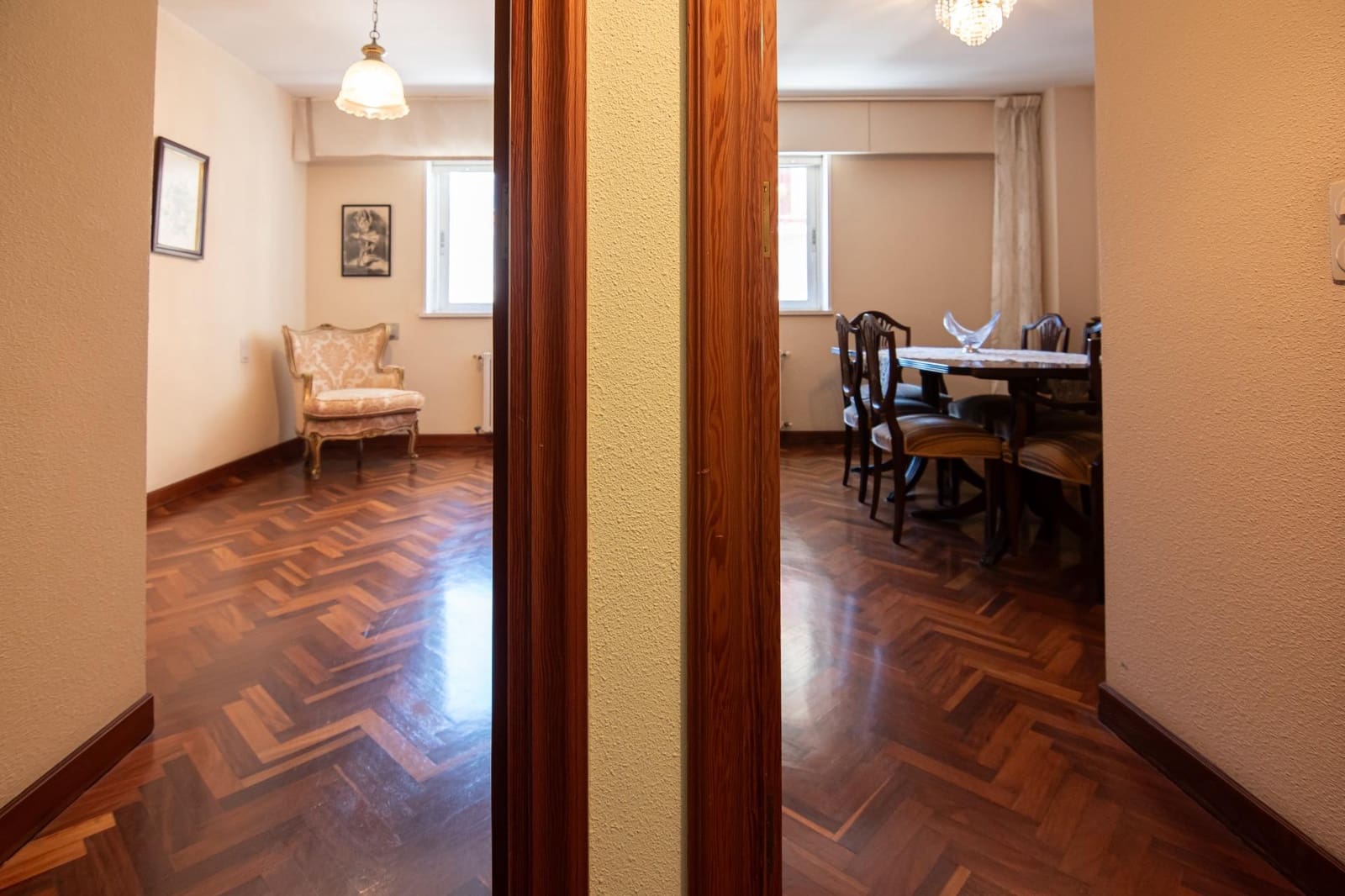 4 bedroom Flat for sale in A Coruna city with garage - € 495,000 (Ref: 9927582)