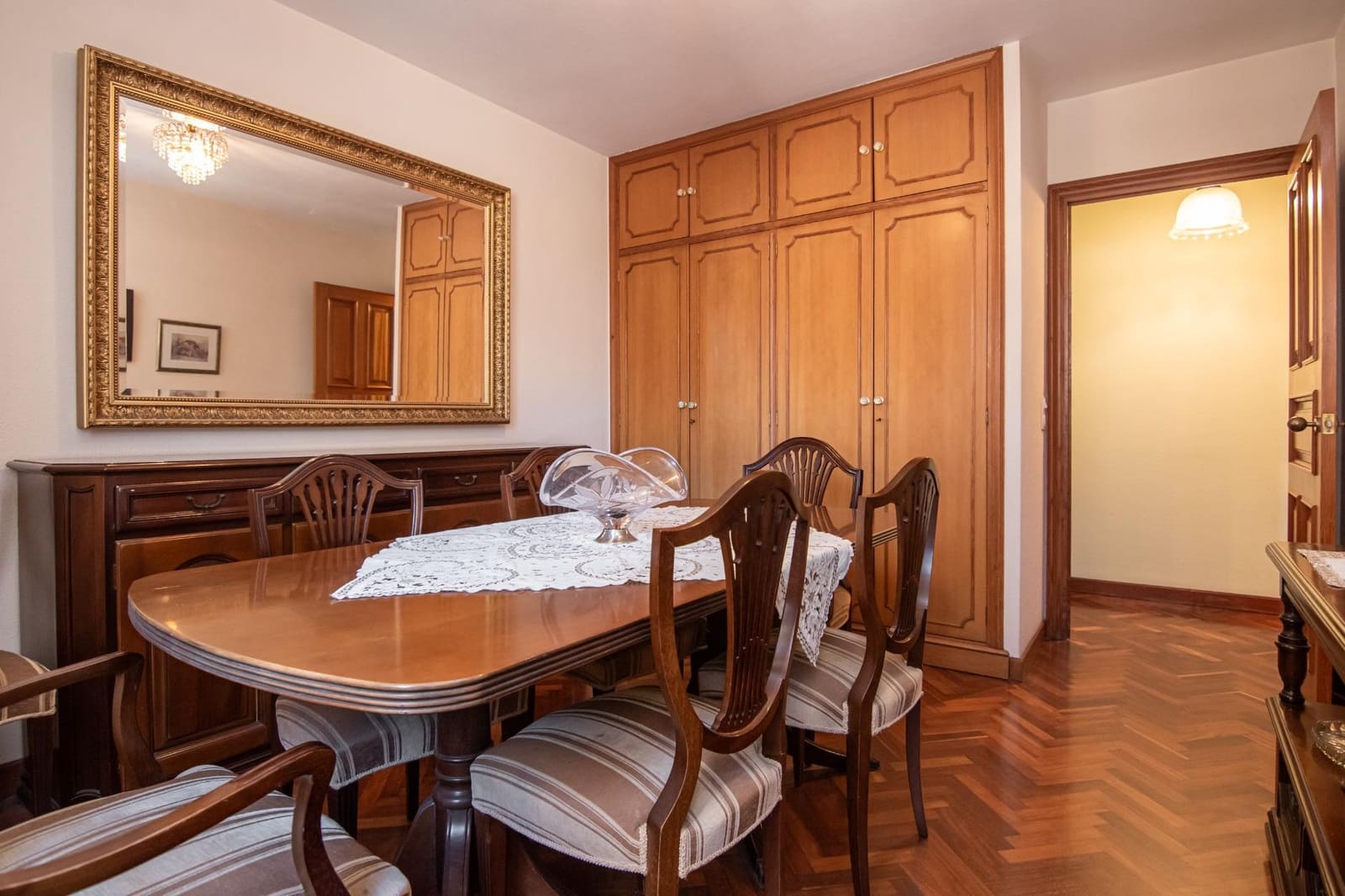 4 bedroom Flat for sale in A Coruna city with garage - € 495,000 (Ref: 9927582)