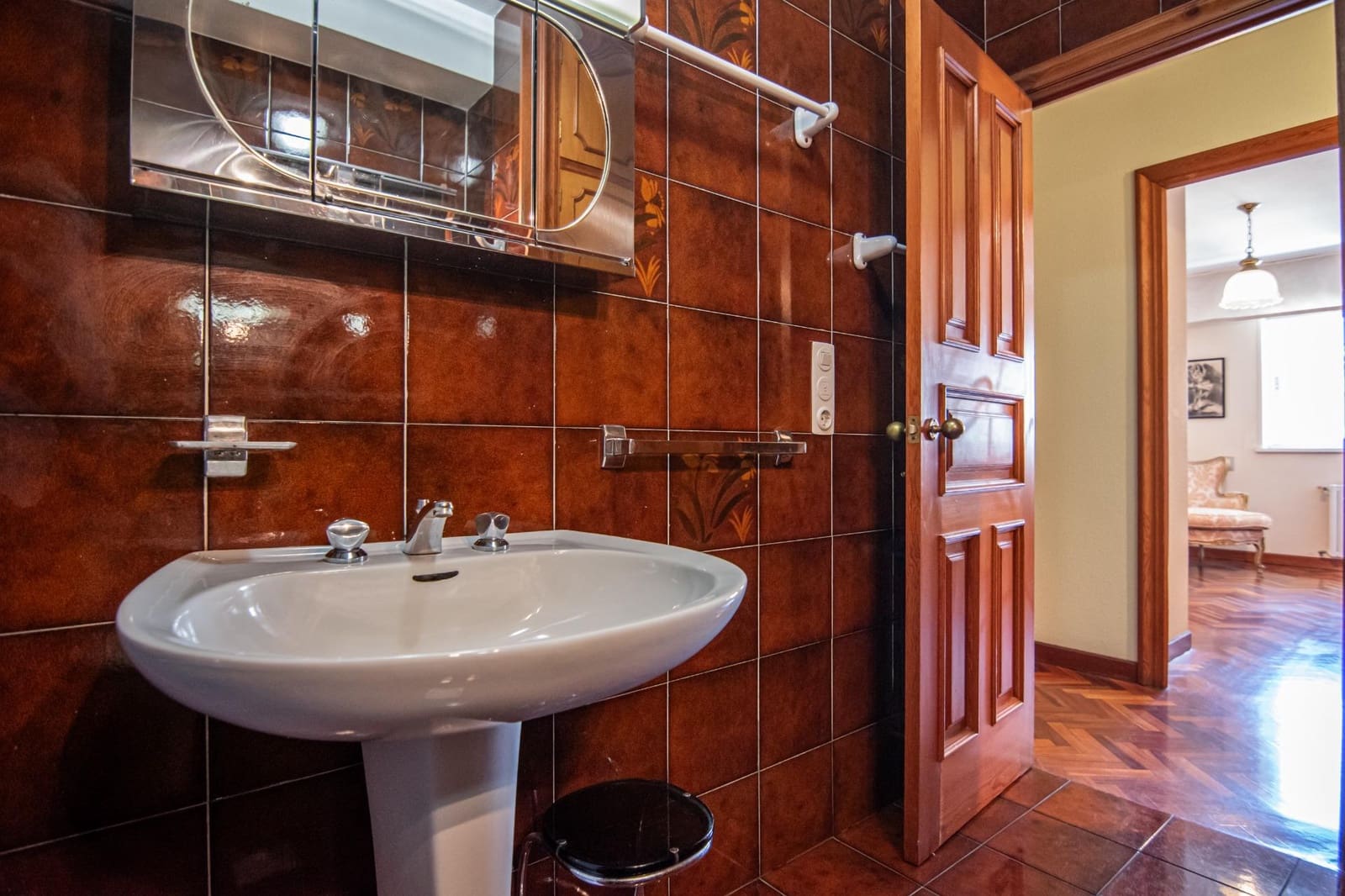 4 bedroom Flat for sale in A Coruna city with garage - € 495,000 (Ref: 9927582)