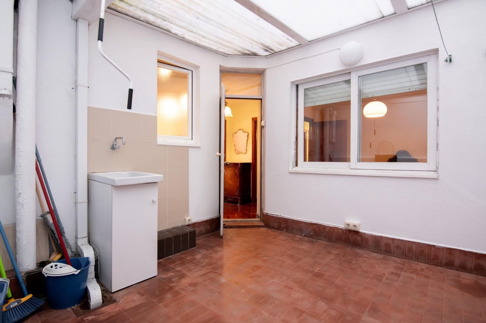 4 bedroom Flat for sale in A Coruna city with garage - € 495,000 (Ref: 9927582)