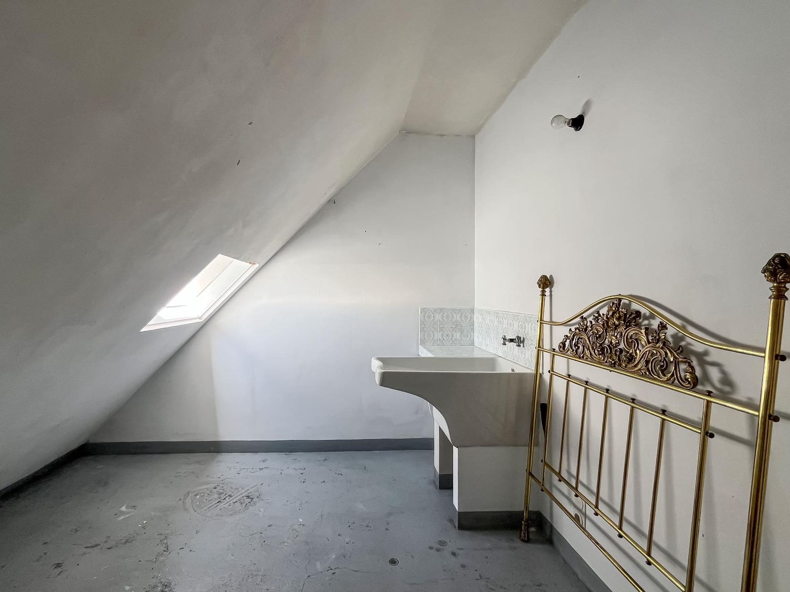 4 bedroom Flat for sale in A Coruna city with garage - € 495,000 (Ref: 9927582)
