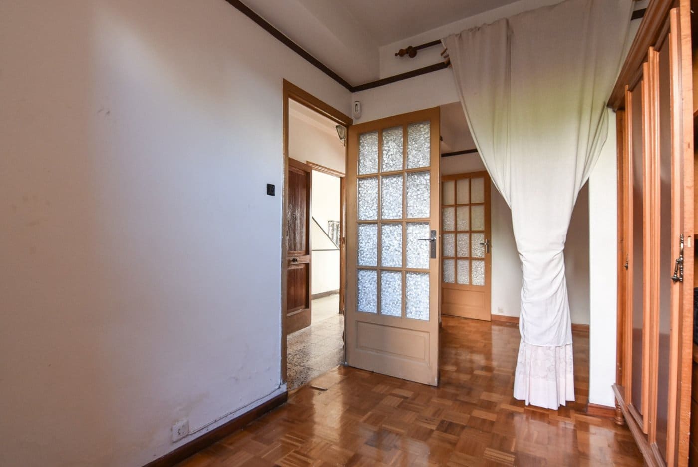 6 bedroom Townhouse for sale in A Coruna city - € 190,000 (Ref: 9940104)