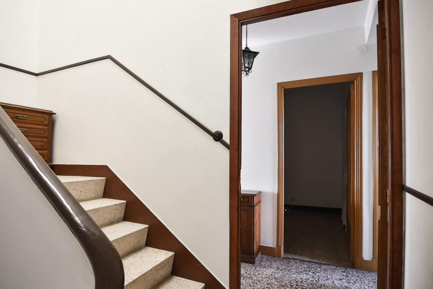 6 bedroom Townhouse for sale in A Coruna city - € 190,000 (Ref: 9940104)