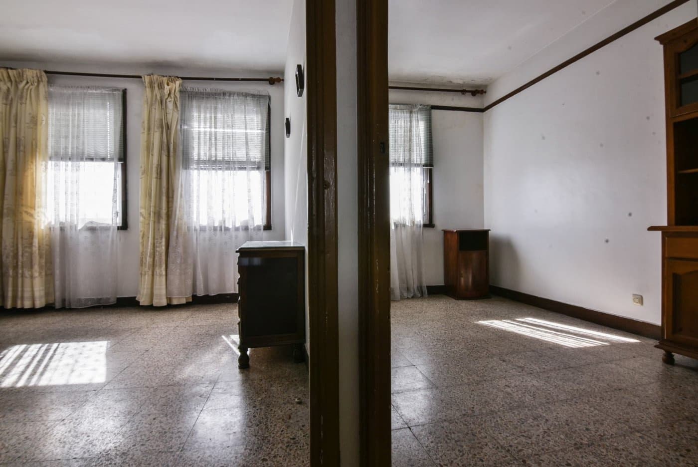 6 bedroom Townhouse for sale in A Coruna city - € 190,000 (Ref: 9940104)