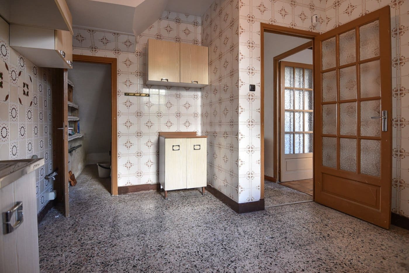 6 bedroom Townhouse for sale in A Coruna city - € 190,000 (Ref: 9940104)