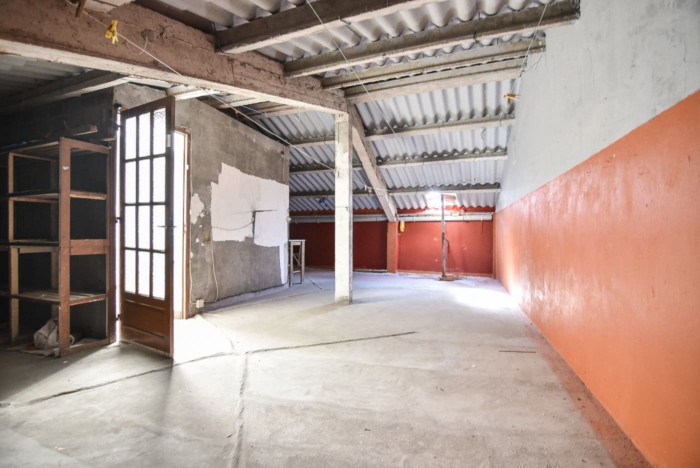 6 bedroom Townhouse for sale in A Coruna city - € 190,000 (Ref: 9940104)