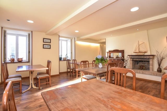 10 sypialnia Finka/Dom wiejski na sprzedaż w Oleiros - 820 000 € (Ref: 9940105)