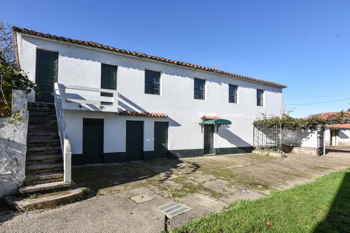 10 sypialnia Finka/Dom wiejski na sprzedaż w Oleiros - 820 000 € (Ref: 9940105)
