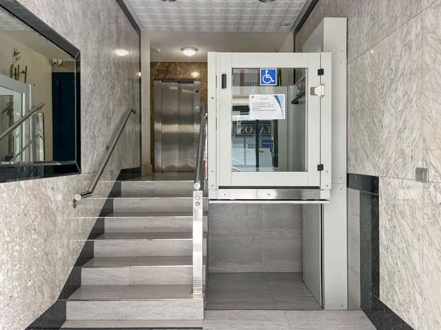 4 soverom Leilighet til salgs i La Coruña by med garasje - € 640 000 (Ref: 9958098)