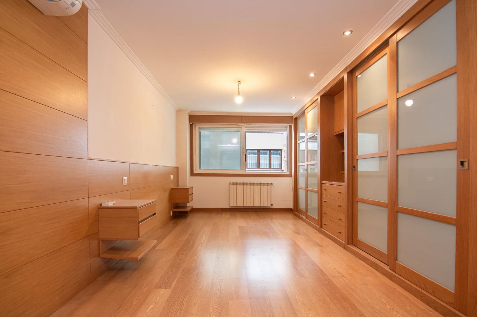 Piso de 4 habitaciones en A Coruña ciudad en venta con garaje - 640.000 € (Ref: 9958098)