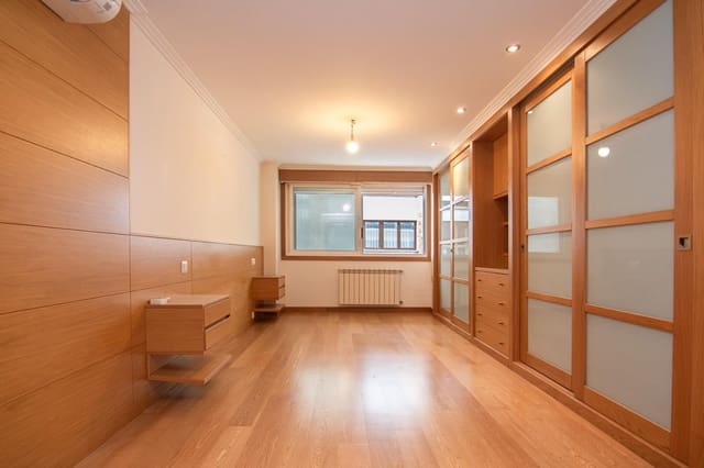 4 soveværelse Lejlighed til salg i A Coruña by med garage - € 640.000 (Ref: 9958098)