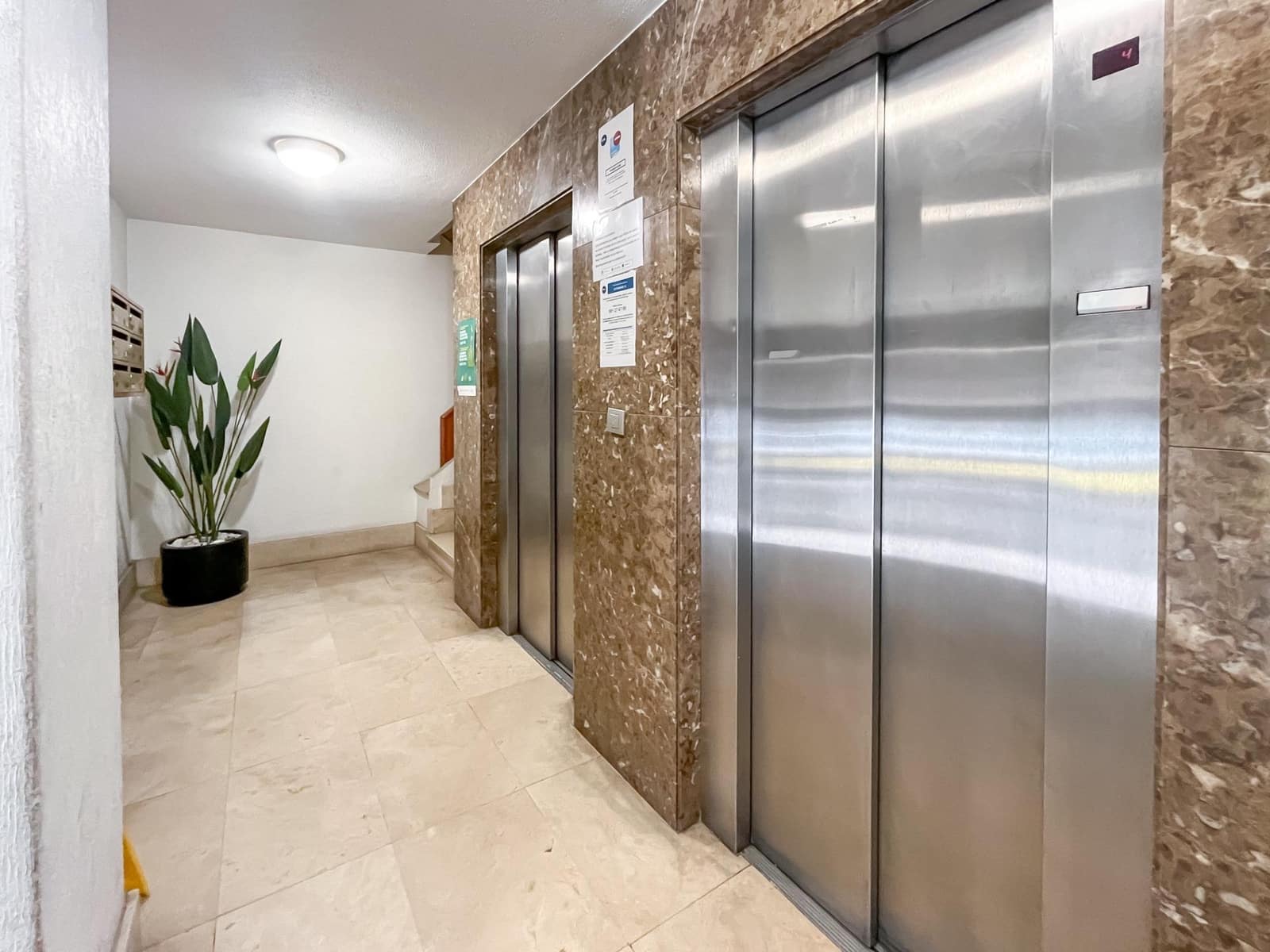 Piso de 4 habitaciones en A Coruña ciudad en venta con garaje - 640.000 € (Ref: 9958098)