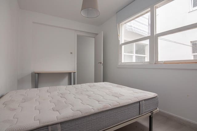 3 makuuhuone Asunto myytävänä paikassa A Coruña kaupunki - 150 000 € (Ref: 9963230)