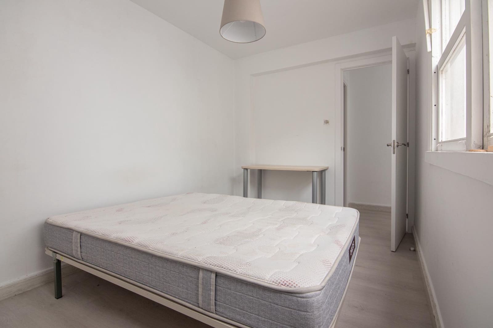 3 makuuhuone Asunto myytävänä paikassa A Coruna kaupunki - 150 000 € (Ref: 9963230)