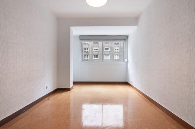 3 sovrum Lägenhet till salu i A Coruña stad - 190 000 € (Ref: 9963232)