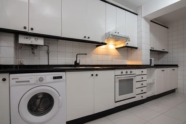 3 sovrum Lägenhet till salu i A Coruña stad - 190 000 € (Ref: 9963232)