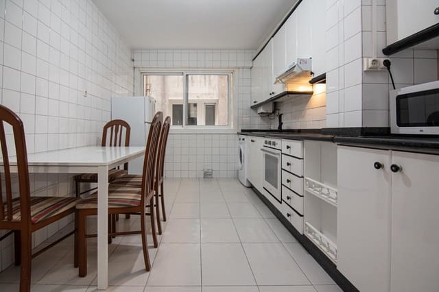 3 sovrum Lägenhet till salu i A Coruña stad - 190 000 € (Ref: 9963232)