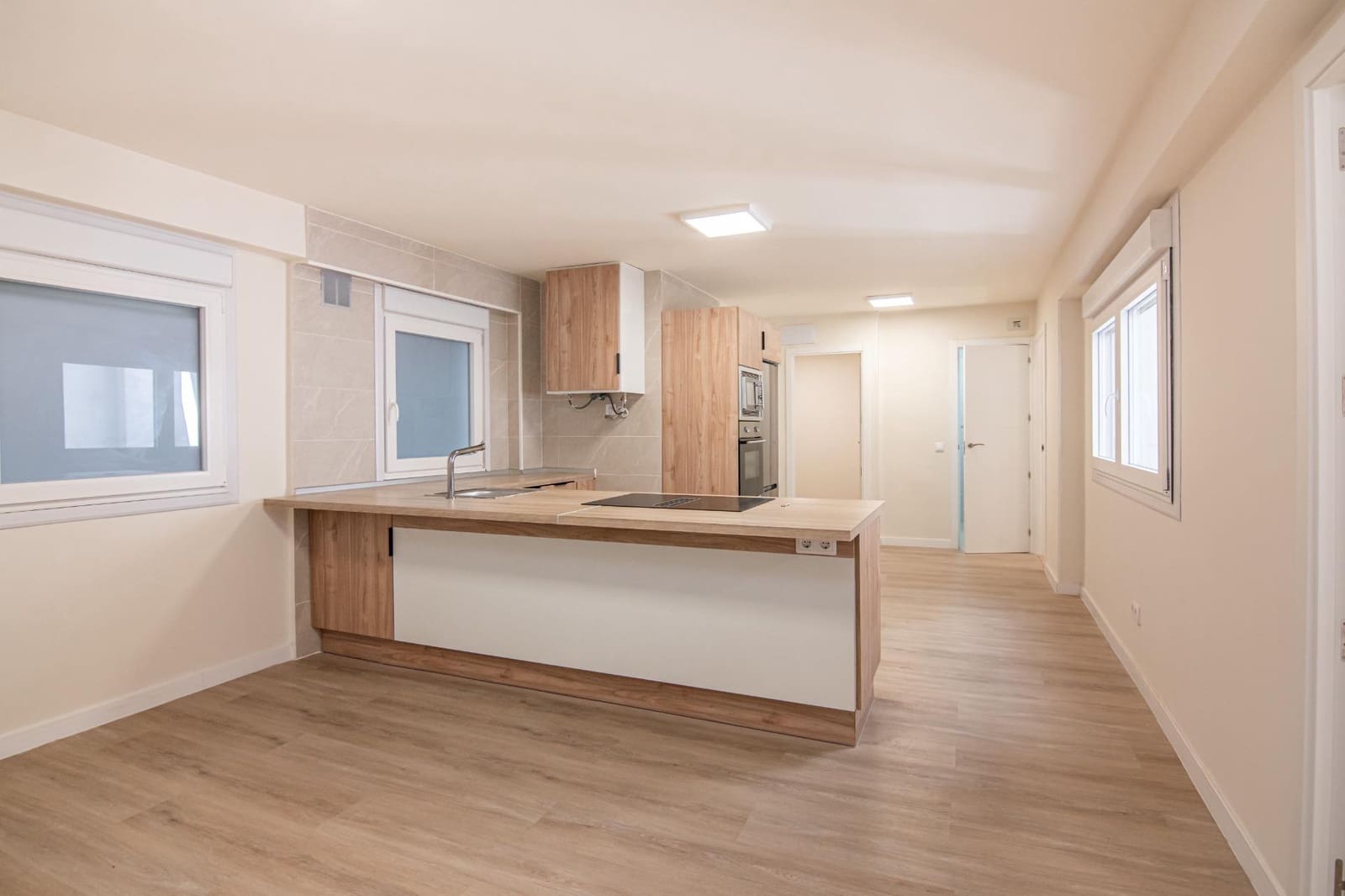 3 soverom Leilighet til salgs i La Coruna by - € 230 000 (Ref: 9973444)