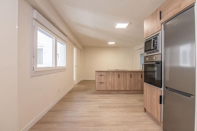 3 soveværelse Lejlighed til salg i A Coruña by - € 230.000 (Ref: 9973444)