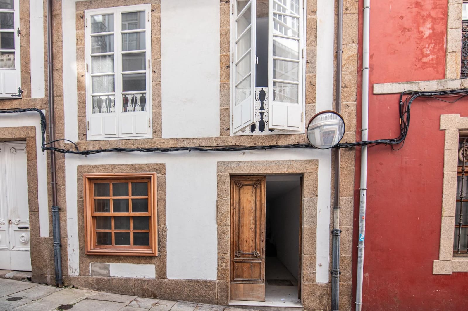 Erhverv til salg i A Coruna by - € 122.000 (Ref: 9973446)