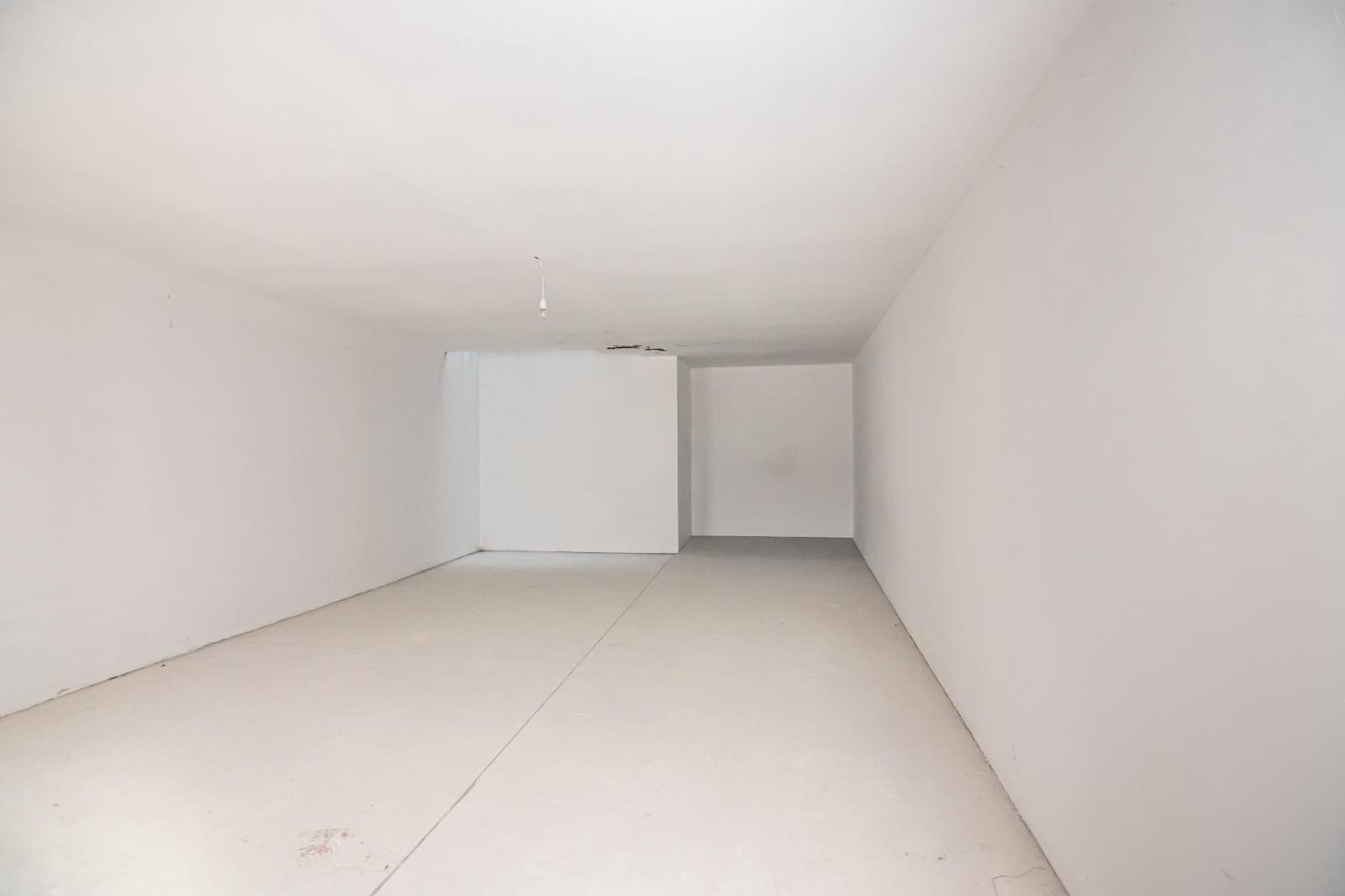 Kommersiell til salgs i La Coruna by - € 275 000 (Ref: 9975568)
