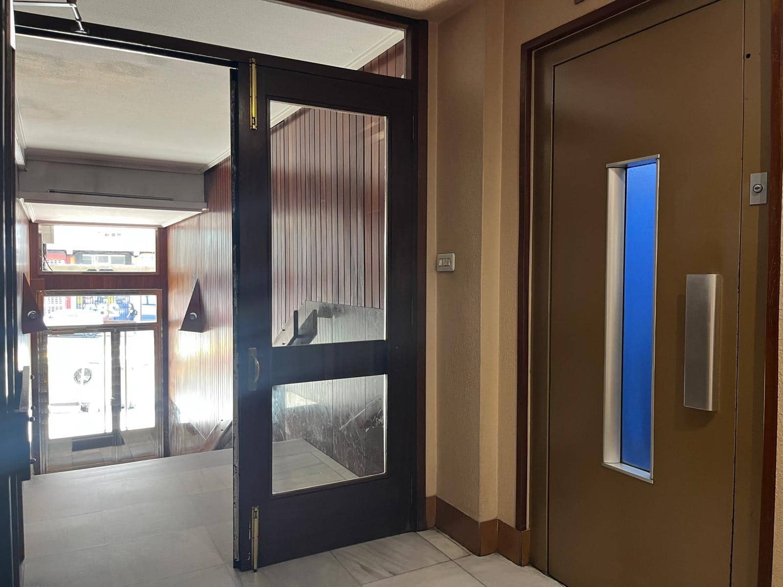 5 slaapkamer Flat te koop in A Coruna stad - € 265.000 (Ref: 9998911)