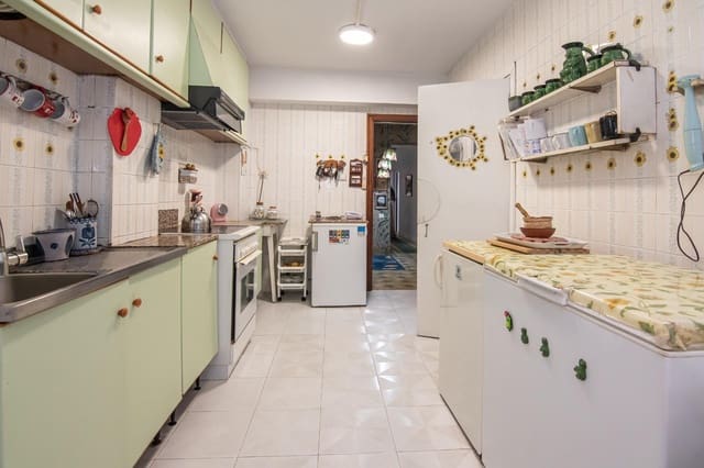 5 soverom Leilighet til salgs i La Coruña by - € 265 000 (Ref: 9998911)
